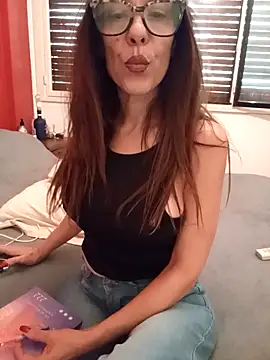 Esmeralda passion online show from 15, 10, 2025