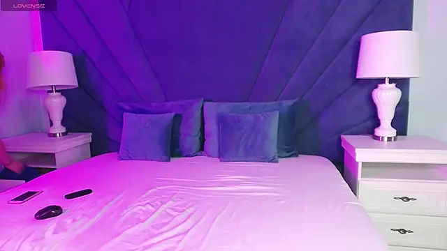 Evelisse online show from 18, 9, 2025