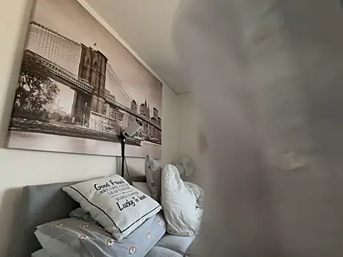 Curvy-Jinx online show from 8, 4, 2026