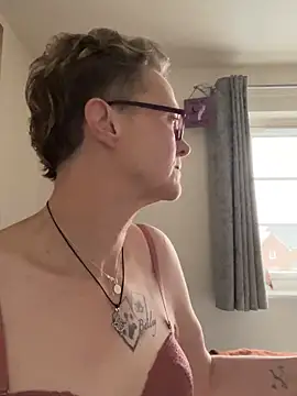 Curvy-Jinx online show from 3, 2, 2026