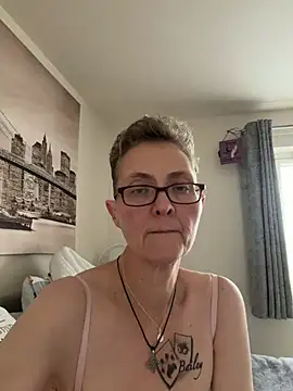 Curvy-Jinx online show from 19, 2, 2026