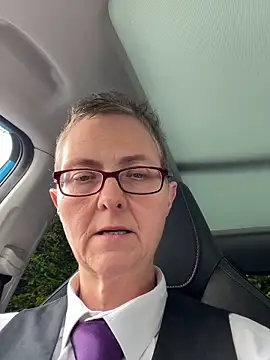 Curvy-Jinx online show from 24, 9, 2025