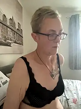 Curvy-Jinx online show from 26, 10, 2025