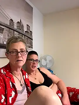 Curvy-Jinx online show from 14, 12, 2025