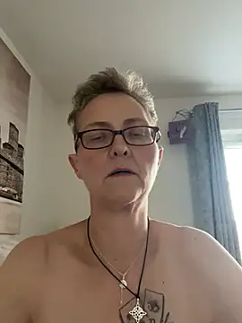 Curvy-Jinx online show from 14, 1, 2026