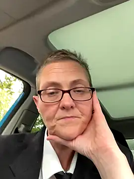 Curvy-Jinx online show from 18, 9, 2025