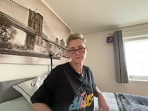 Curvy-Jinx online show from 25, 3, 2026