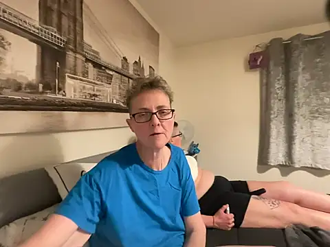 Curvy-Jinx online show from 23, 2, 2026