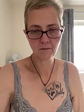 Curvy-Jinx online show from 3, 11, 2025