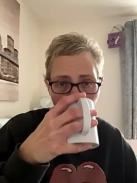 Curvy-Jinx online show from 27, 11, 2025