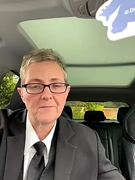 Curvy-Jinx online show from 27, 10, 2025