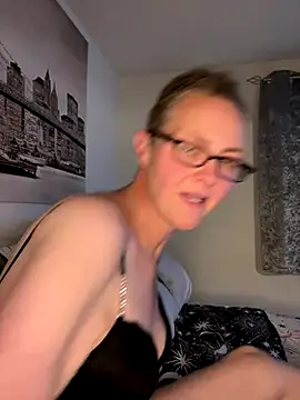 Curvy-Jinx online show from 27, 9, 2025