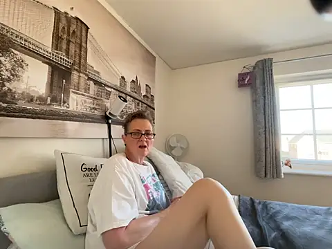 Curvy-Jinx online show from 18, 3, 2026