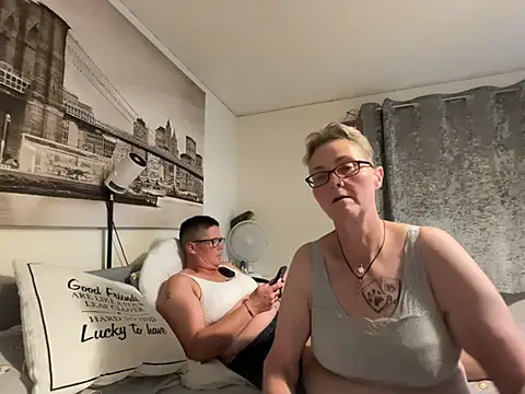 Snapshot of Curvy-Jinx chatting on 23, 6, 2026 Curvy-Jinx online show from 23, 6, 2026