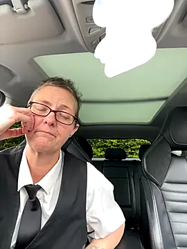 Curvy-Jinx online show from 17, 10, 2025