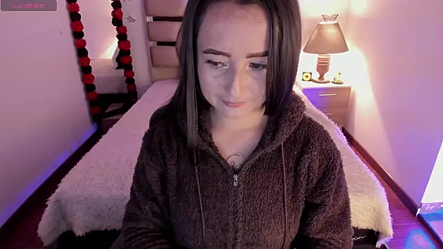 daniela yenert online show from 30, 9, 2025