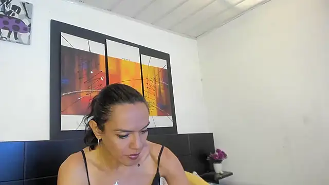 Snapshot of MeganRhyder chatting on 8, 7, 2026 MeganRhyder online show from 8, 7, 2026