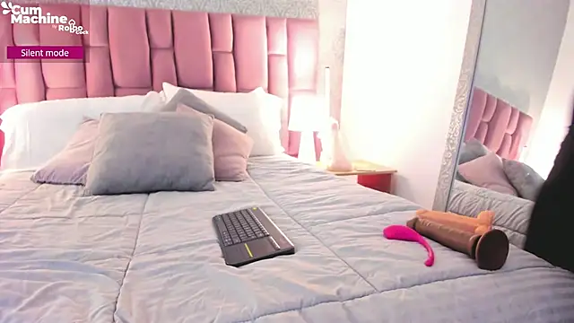 MartinaRizzi online show from 15, 11, 2025