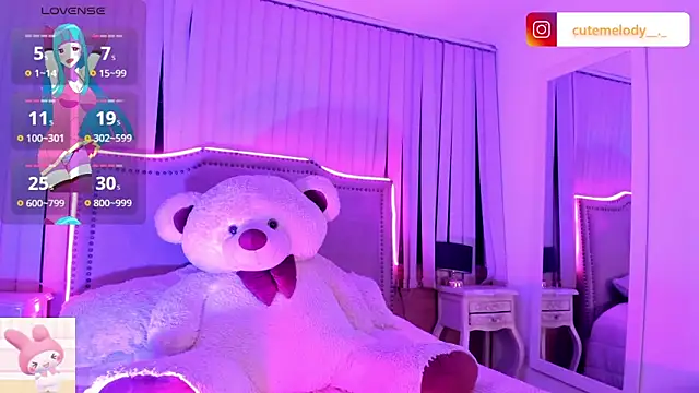 Snapshot of Melody-chers chatting on 7, 10, 2025 Melody-chers online show from 7, 10, 2025