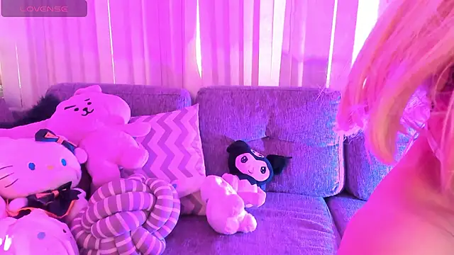 Snapshot of Melody-chers chatting on 1, 12, 2025 Melody-chers online show from 1, 12, 2025