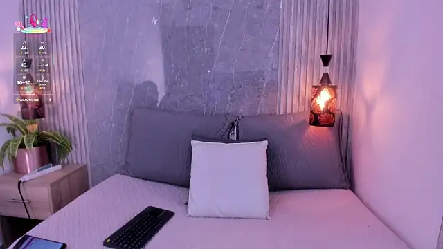 Emili  hot online show from 28, 11, 2025