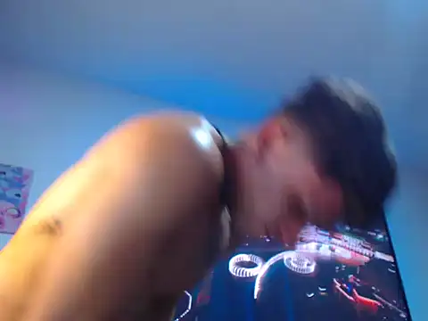 Snapshot of Kieran_kian chatting on 21, 10, 2025 Kieran kian online show from 21, 10, 2025