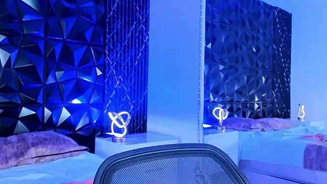 katierouge  online show from 8, 1, 2026