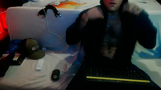 Luv2SuckBWC92 online show from 16, 9, 2025