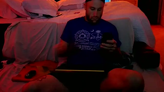 Luv2SuckBWC92 online show from 6, 10, 2025