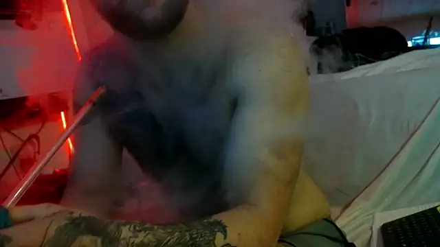 Luv2SuckBWC92 online show from 22, 10, 2025