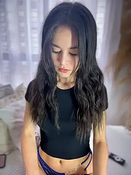 Sofi Leal online show from 3, 3, 2026