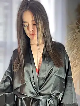 Sofi Leal online show from 6, 11, 2025