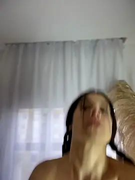 Sofi Leal online show from 6, 3, 2026