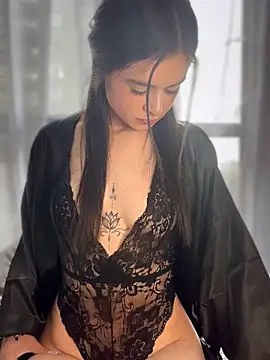 Sofi Leal online show from 7, 2, 2026