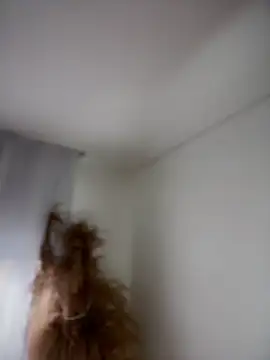 Sofi Leal online show from 5, 3, 2026