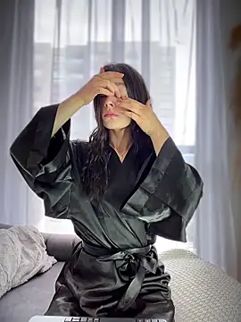 Sofi Leal online show from 19, 2, 2026