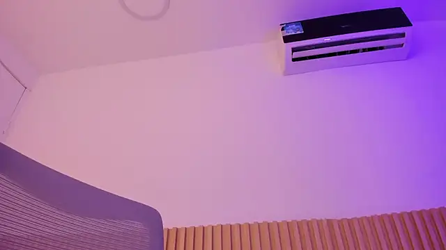 OliviaSweett online show from 8, 2, 2026