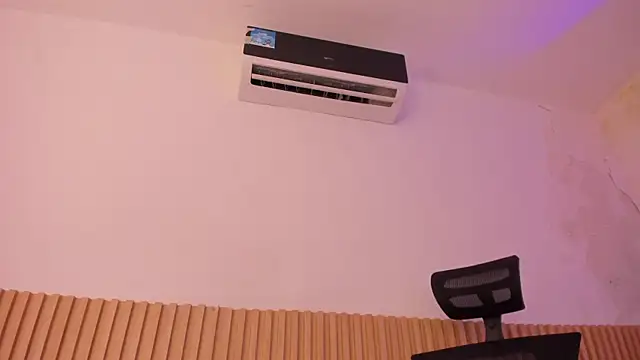 OliviaSweett online show from 12, 9, 2025