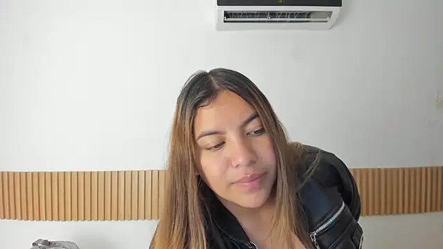 OliviaSweett online show from 13, 10, 2025