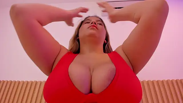 Snapshot of OliviaSweett chatting on 13, 7, 2026 OliviaSweett online show from 13, 7, 2026