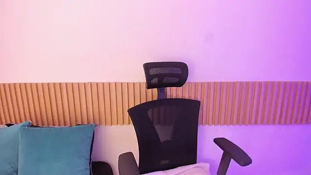 OliviaSweett online show from 24, 9, 2025