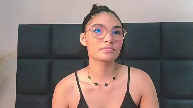 LunaAspen  online show from 8, 4, 2026