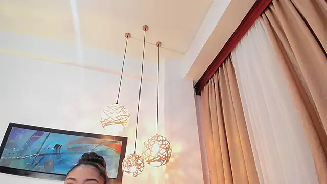 LunaAspen  online show from 4, 10, 2025