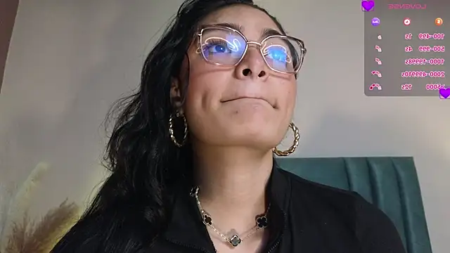 LunaAspen  online show from 13, 4, 2026