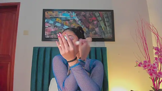 LunaAspen  online show from 1, 10, 2025