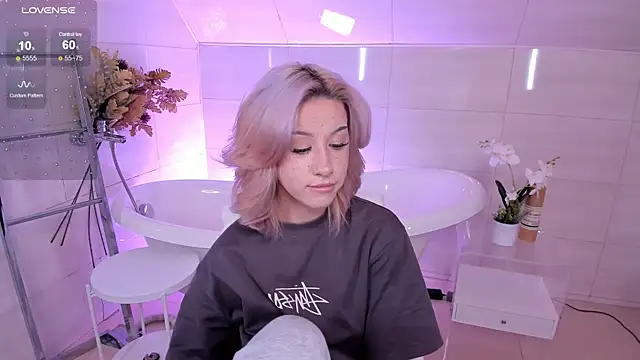 Necucub online show from 20, 9, 2025