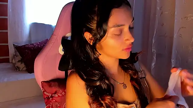 Snapshot of MelanyOconner chatting on 17, 9, 2025 MelanyOconner online show from 17, 9, 2025