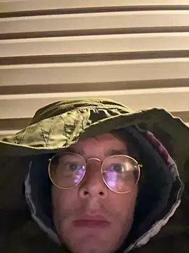 Hungboxer69 online show from 11, 11, 2025