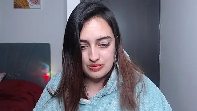 Snapshot of Meggan_n chatting on 6, 11, 2025 Meggan n online show from 6, 11, 2025