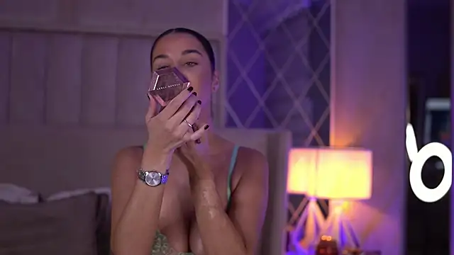 FrancescaDante online show from 11, 11, 2025